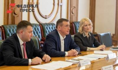 Депутаты Холмска поругались с губернатором из-за мэра: «не мешайте ему работать»