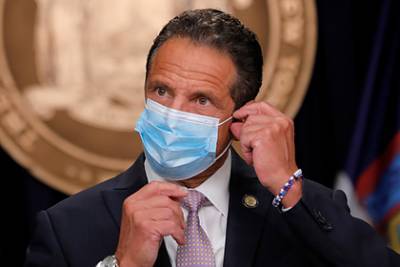 Губернатора Нью-Йорка заподозрили в попытке скрыть смерти из-за коронавируса