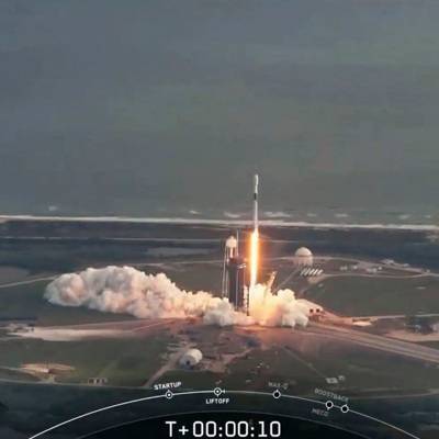 SpaceX стартовала с новой группой из 60 интернет-спутников Starlink