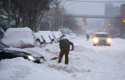 В США рекордные морозы и снегопад оставили без электричества более 4 миллионов человек