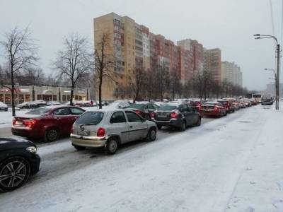 Метель в Петербурге вызвала пробки и аварии