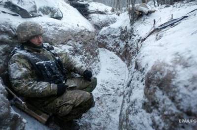 На Донбассе за сутки боевики трижды провоцировали военных ВСУ