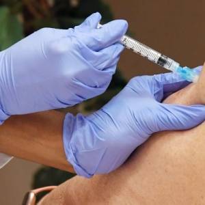 Австралия одобрила вакцину AstraZeneca для борьбы с коронавирусом