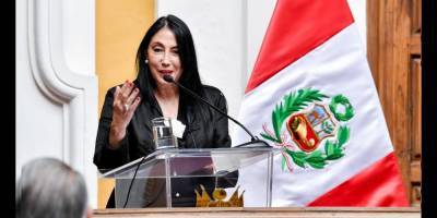 Министр иностранных дел Перу подала в отставку из-за вакцинации вне очереди