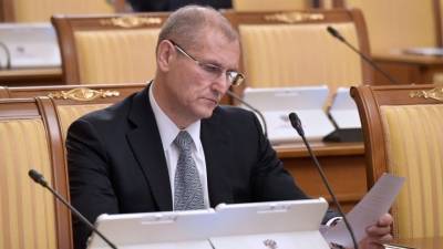 Вице-губернатор Петербурга Евгений Елин подал заявление об отставке