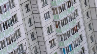 Упавшая с 16 этажа москвичка умерла в больнице