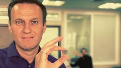 Судья отложила заседание по делу Навального о клевете