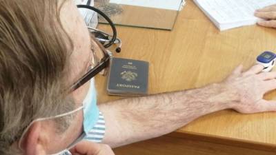 Американский пациент: в Крыму гражданин США привился "Спутником V"