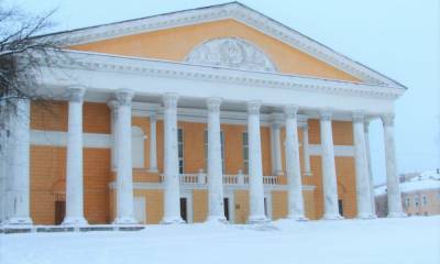 В Петрозаводске расселят дом, чтобы сделать парковку для театра