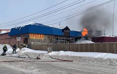 Источник сообщил, что горящая в Новой Москве газовая АЗС работала нелегально