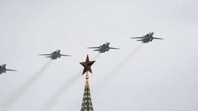 Песков подтвердил проведение парада Победы в 2021 году