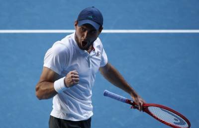 Россиянин Аслан Карацев вышел в полуфинал Australian Open