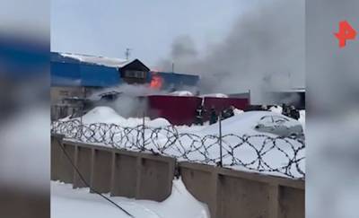 СМИ: В Новой Москве на АЗС взорвался резервуар с топливом