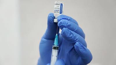 Первый гражданин США сделал прививку от COVID-19 вакциной «Спутник V»