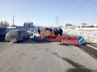 В Челябинске ограничено движение: просела проезжая часть в районе Благодатово