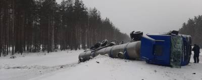 В Вологодской области на скорости столкнулись две фуры, погиб один человек