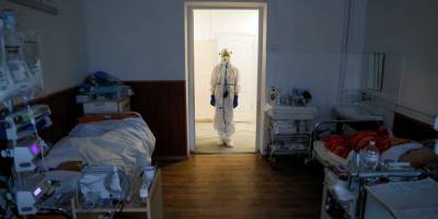 Размещают в коридорах и столовых: в больнице Ивано-Франковска не осталось свободных коек для пациентов с коронавирусом