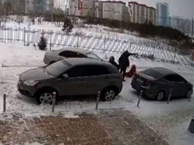 В Новосибирске мужчина ответит за умышленный наезд на девушку с коляской