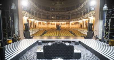 "Антрепренёр под диваном": новое прочтение Антоши Чехонте в калининградском драмтеатре