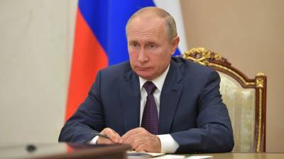 Путин ответил на просьбу комсомольчан о присвоении городу почетного звания