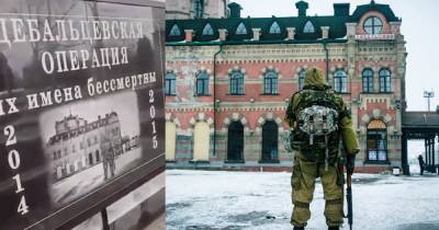"И здесь украли": оккупанты на Донбассе поставили памятник боевикам, на котором – солдат ВСУ