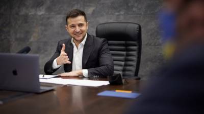 Оппозиция на Украине начала сбор подписей за импичмент Зеленского