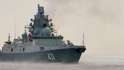 Российский фрегат "Адмирал Касатонов" вошел в порт Египта
