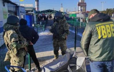 Пограничников на Донбассе пытался подкупить «мушкетер-контрабандист»