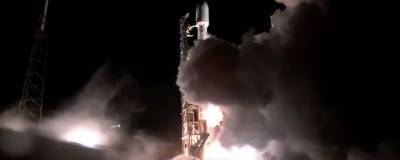 Первая ступень ракеты-носителя Falcone 9 упала в океан