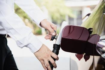 Средний вологжанин может купить в течение месяца 821 литр бензина