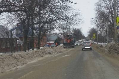На некоторых улицах Тамбова после жалоб в соцсетях вывезли снег