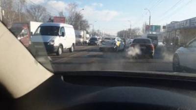 В утренней аварии на ул. Луначарского пострадала пассажирка такси