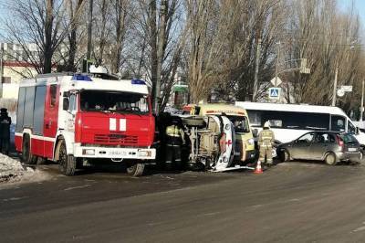 В ДТП со скорой в Ульяновске пострадали четыре человека