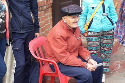 Грабитель отобрал у 101-летнего ветерана последние полторы тысячи рублей