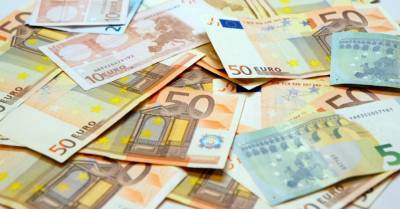 Правительство поддержало выплату пособия в размере 500 евро на ребенка
