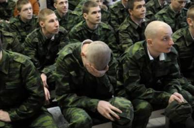 РФ продолжает принуждать украинцев служить в российской армии: в Крыму насчитали 13 уклонистов