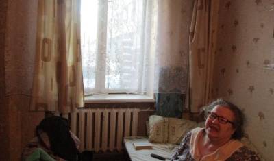 Пожилую москвичку бросили в замерзающем доме, который идет под снос