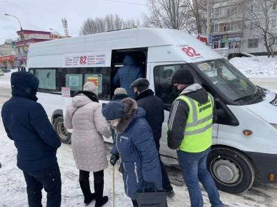 В Ульяновске магазины и общественный транспорт проверяют на соблюдение профилактических мер