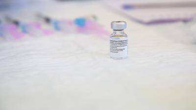 Компания Pfizer подала заявку для регистрации вакцины от COVID на Украине