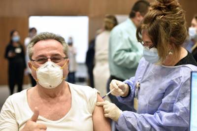 Pfizer подала заявку на регистрацию своей COVID-вакцины в Украине
