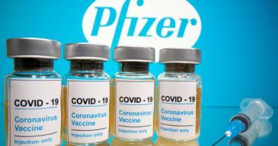 Pfizer подала документы на регистрацию COVID-вакцины в Украине