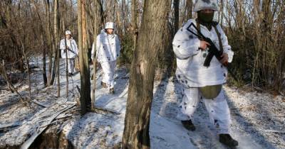 Боевики четыре раза обстреляли позиции ООС — украинские бойцы ответили