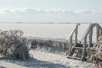 Азовское море замерзло: завораживающие кадры с украинского курорта