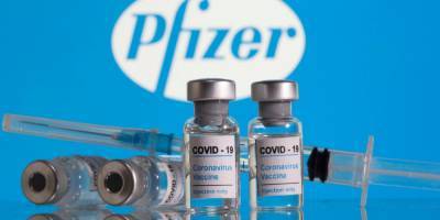 Передали на экспертизу. Украина зарегистрировала вакцину Pfizer
