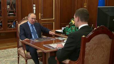 О ситуации в Хабаровском крае в Кремле президенту докладывал врио главы региона Михаил Дегтярев