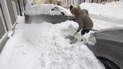 Вести в 20:00. Снежный бизнес: из-за погоды в Москве предлагают платно откопать машину