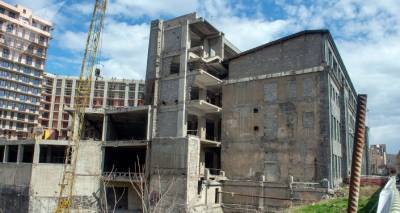 Директор строительной компании в Ереване обвиняется в мошенничестве