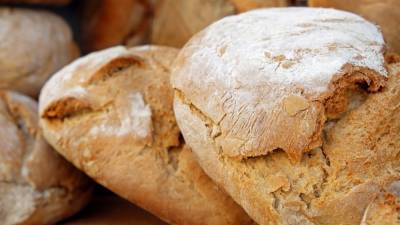 Правительство Новгородской области потратит семь миллионов рублей для стабилизации цены на хлеб