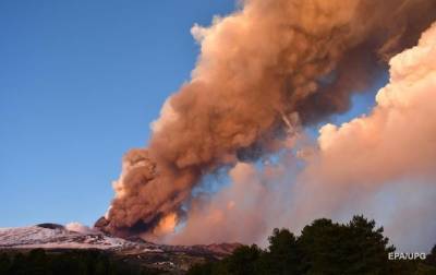 На Сицилии произошло извержение вулкана Этна - korrespondent.net - Киев - Италия