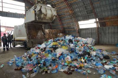 Южно-Сахалинск не может послушаться губернатора и начать сортировать мусор